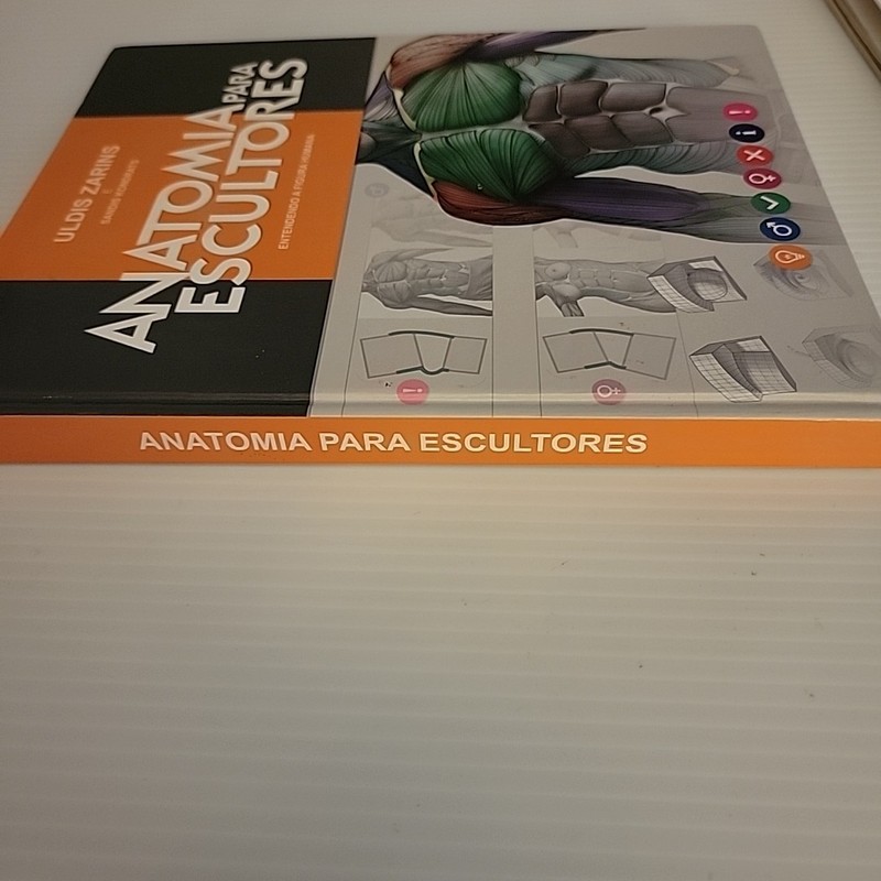 Anatomy for Sculptors Book - Spanish Version - *LN* - 2014 - Fine Art Resource gallery