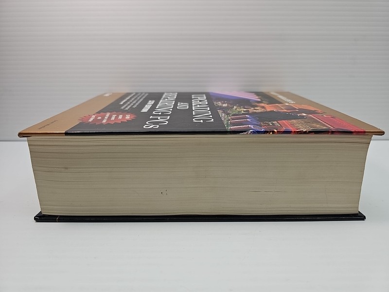 Upgrading and Repairing PCs (with CD-ROM) - Hardcover - VERY GOOD gallery
