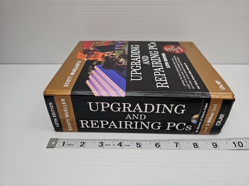 Upgrading and Repairing PCs (with CD-ROM) - Hardcover - VERY GOOD gallery